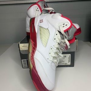 Air Jordan 5 legacy red size 7y
